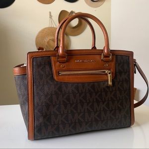 Michael Kors Purse / bag